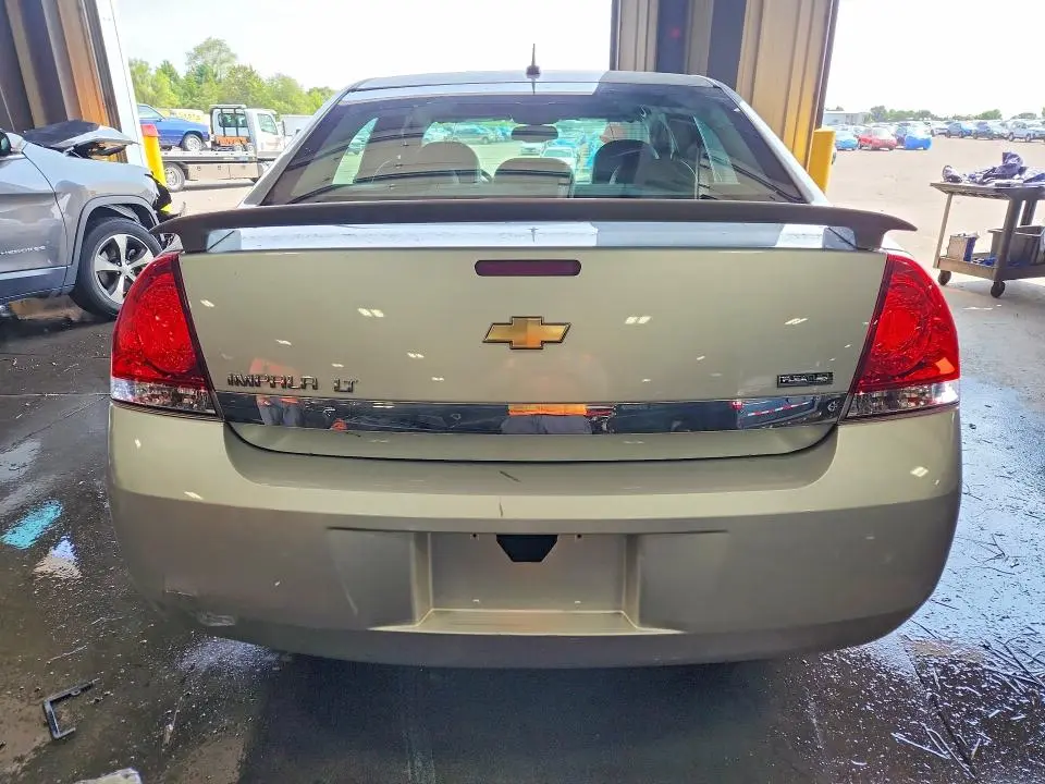 2010 CHEVROLET IMPALA LT  