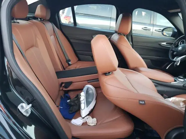 2022 ALFA ROMEO GIULIA SUPER  