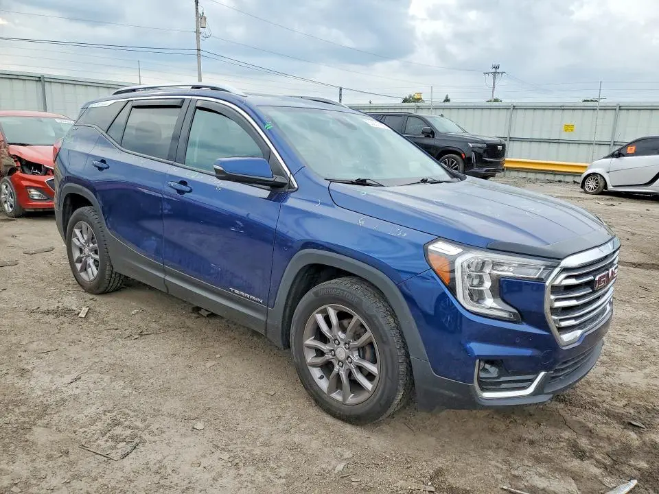 2022 GMC TERRAIN SLT  