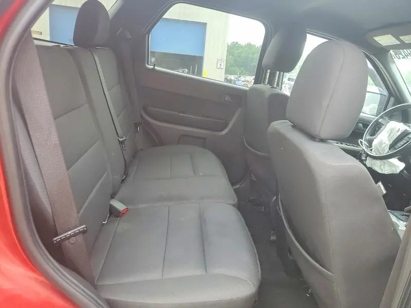 2010 FORD ESCAPE XLT  