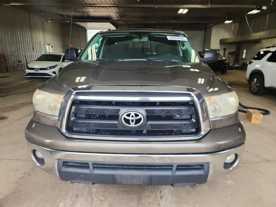 2011 TOYOTA TUNDRA DOUBLE CAB SR5  