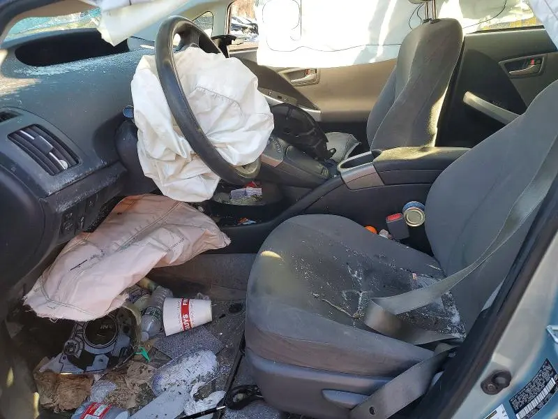 2014 TOYOTA PRIUS THREE  