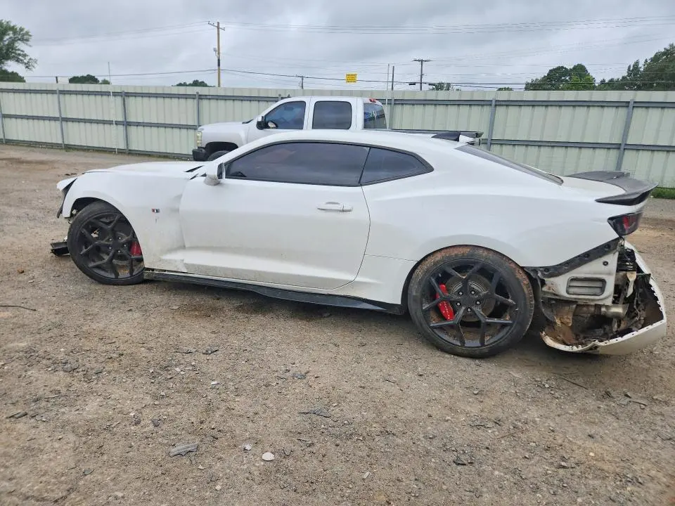 2017 CHEVROLET CAMARO LT  