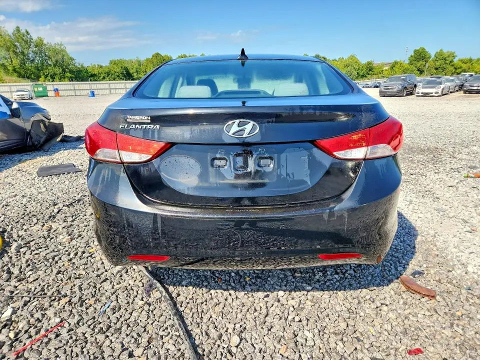 2013 HYUNDAI ELANTRA GLS  