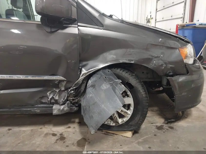 2016 CHRYSLER TOWN & COUNTRY TOURING