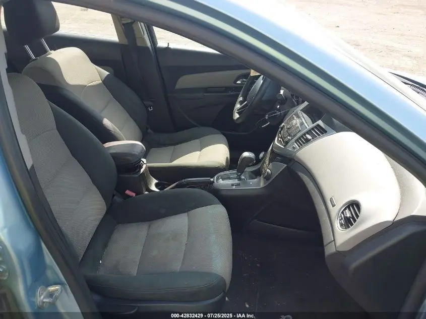 2012 CHEVROLET CRUZE LS