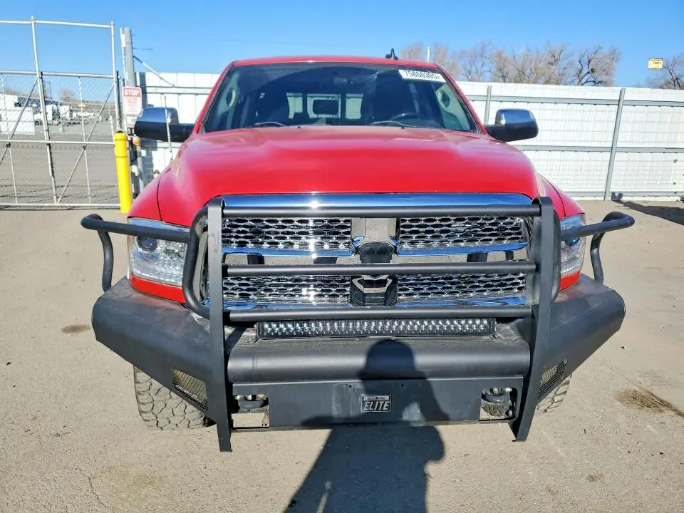 2013 RAM 2500 LARAM - BOX TRUCK