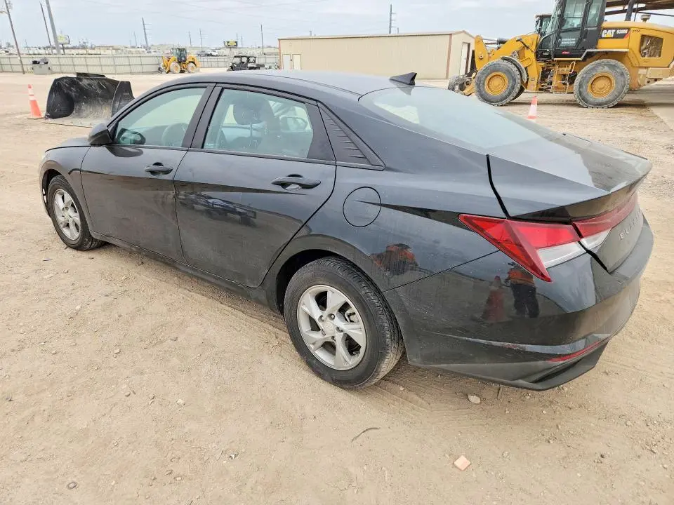 2023 HYUNDAI ELANTRA SE  