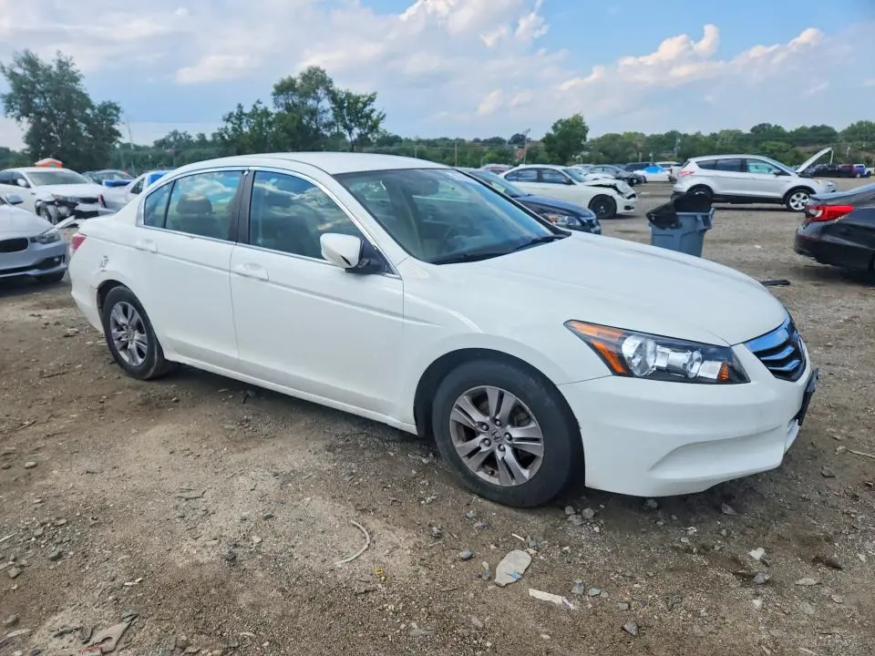 2011 HONDA ACCORD SE  