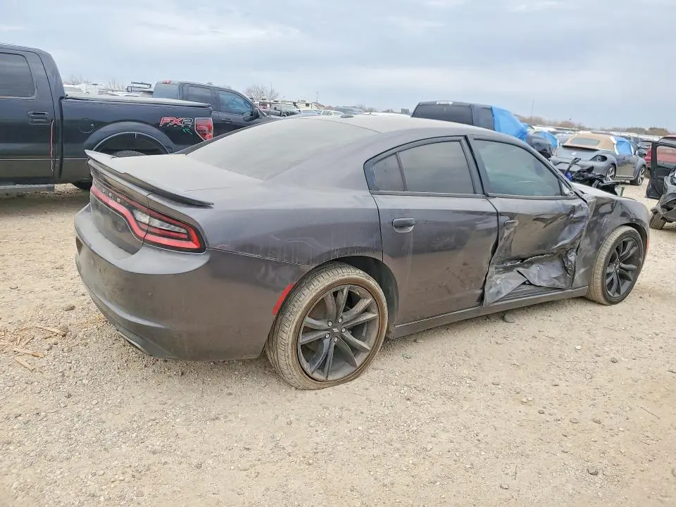 2018 DODGE CHARGER SXT  