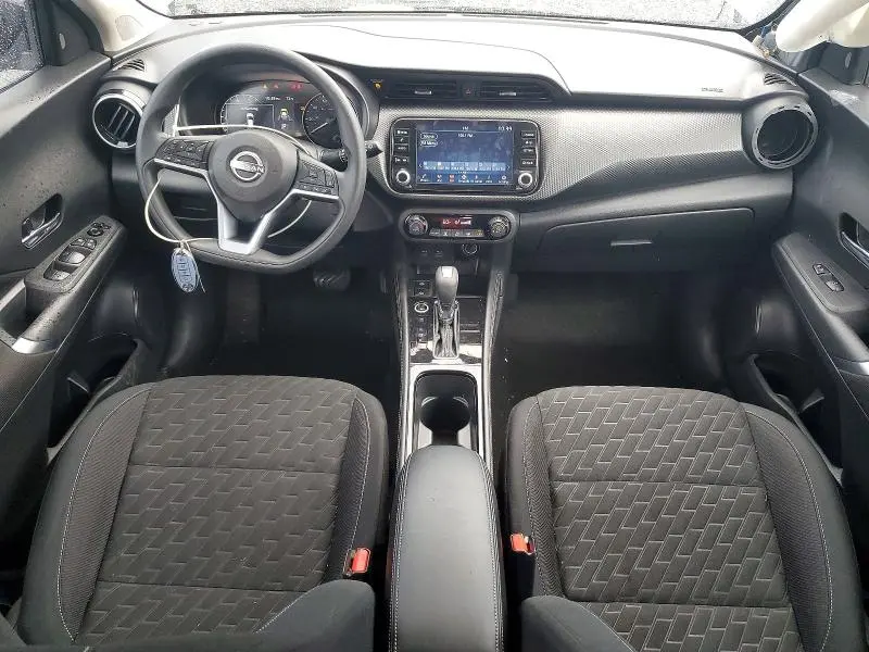 2022 NISSAN KICKS SV  