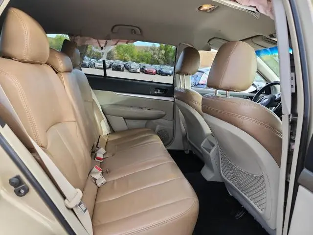 2010 SUBARU OUTBACK 2.5I PREMIUM  