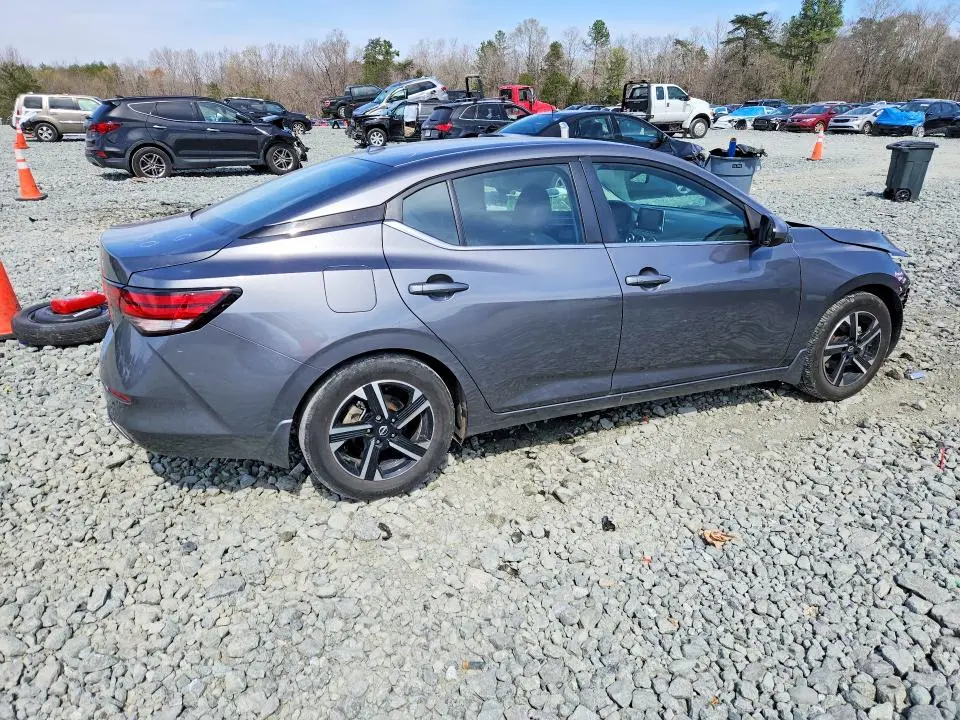 2025 NISSAN SENTRA SV  