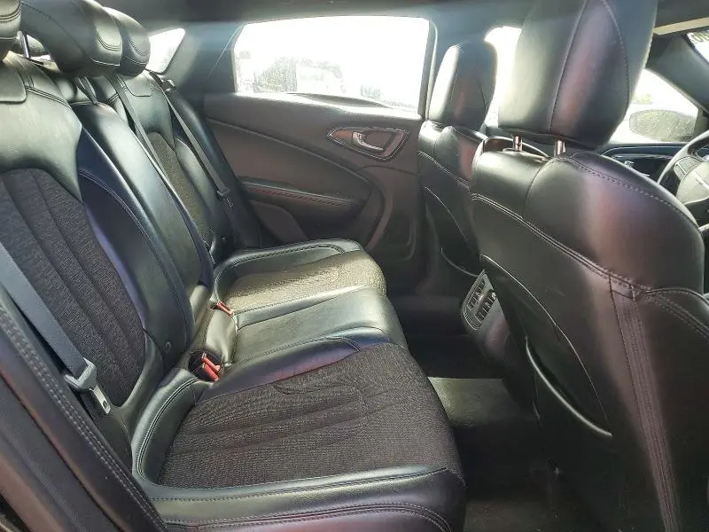2016 CHRYSLER 200 S  