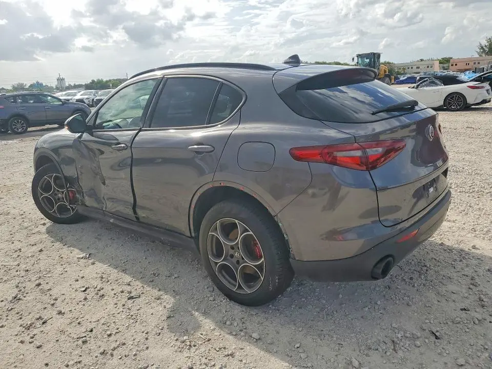 2023 ALFA ROMEO STELVIO SPRINT  