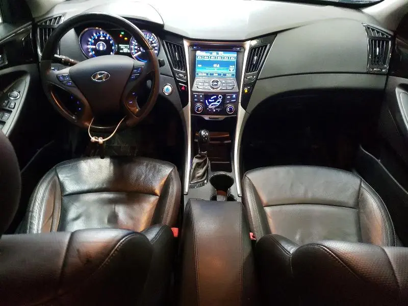 2013 HYUNDAI SONATA SE  