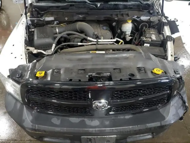 2015 RAM 1500 ST  