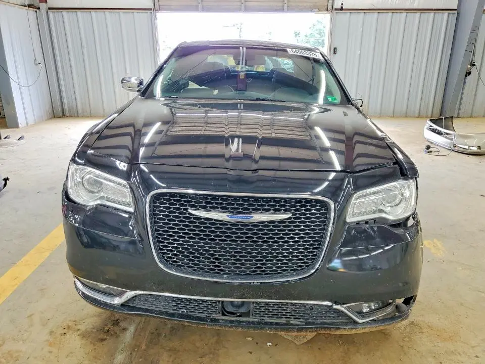 2017 CHRYSLER 300C LUXURY  