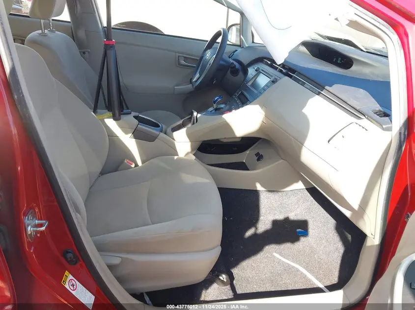 2015 TOYOTA PRIUS TWO