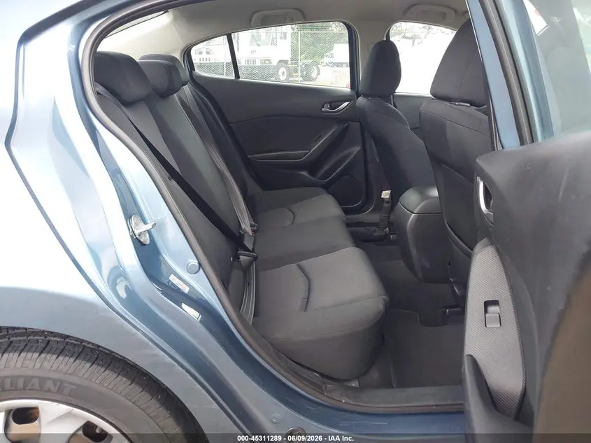 2015 MAZDA MAZDA3 I SV