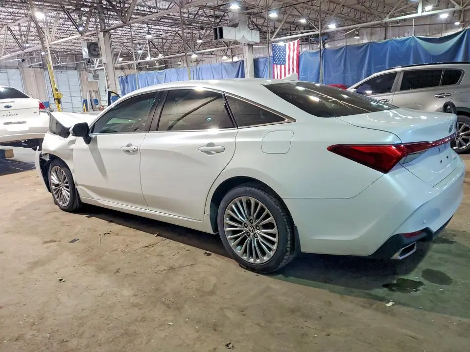 2022 TOYOTA AVALON LIMITED  