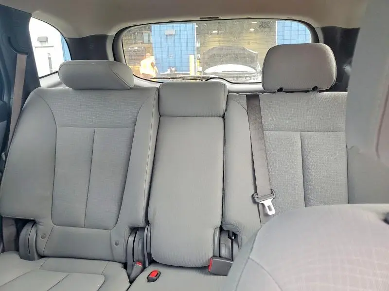 2011 HYUNDAI SANTA FE GLS  