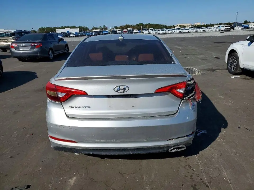 2016 HYUNDAI SONATA SE  