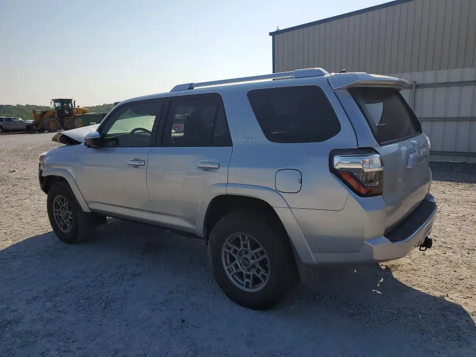 2015 TOYOTA 4RUNNER SR5  