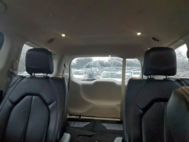 2020 CHRYSLER VOYAGER LXI  