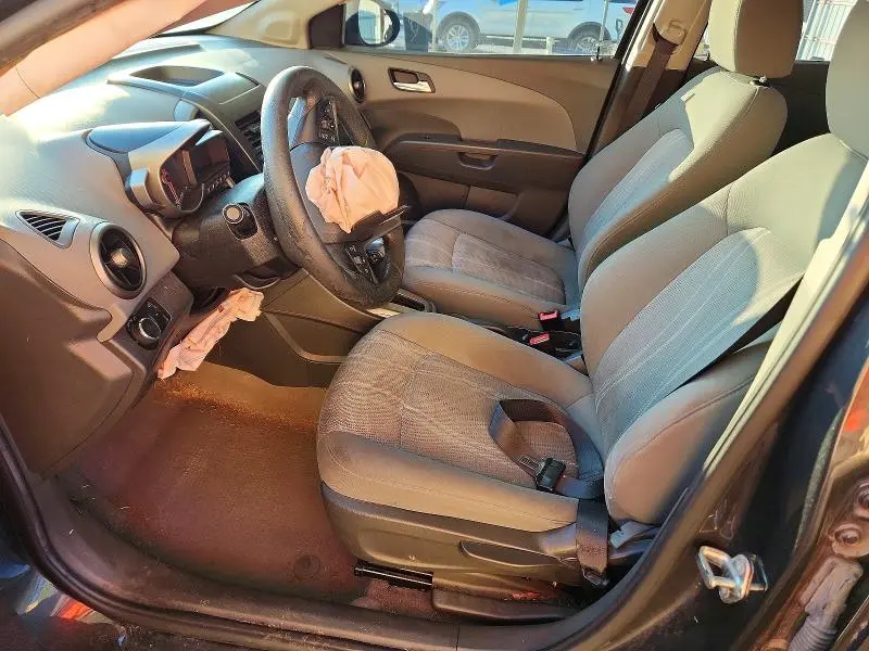 2016 CHEVROLET SONIC LT  