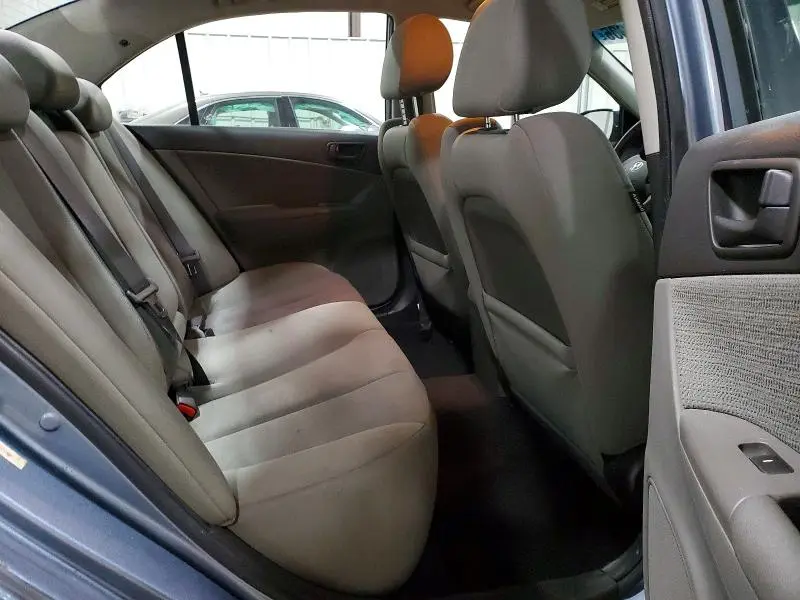 2010 HYUNDAI SONATA GLS  