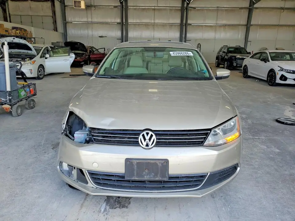 2013 VOLKSWAGEN JETTA TDI  