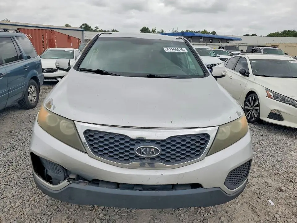 2011 KIA SORENTO LX  