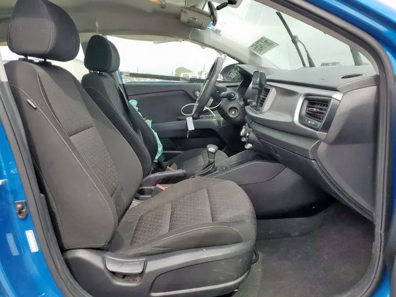 2021 KIA RIO LX  