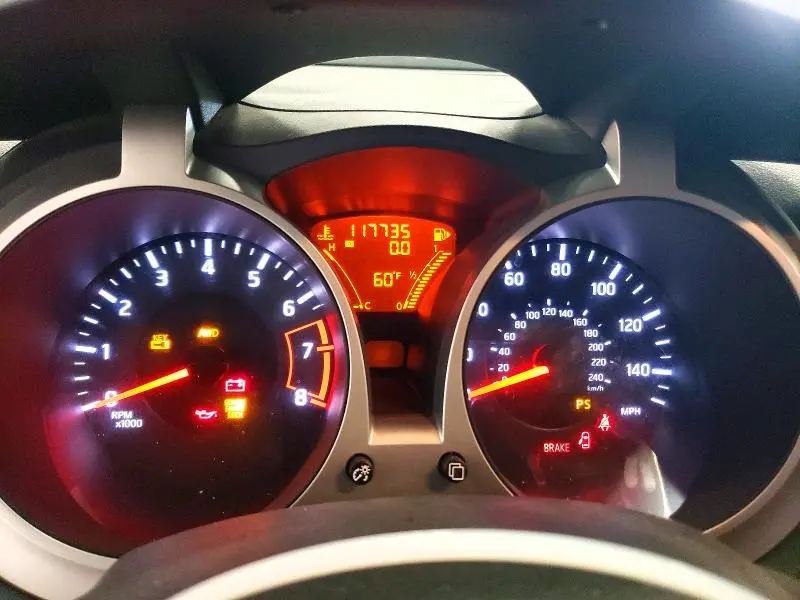 2013 NISSAN JUKE S  