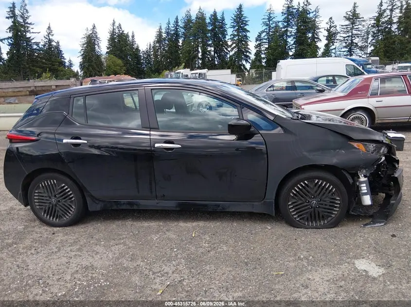 2024 NISSAN LEAF SV PLUS