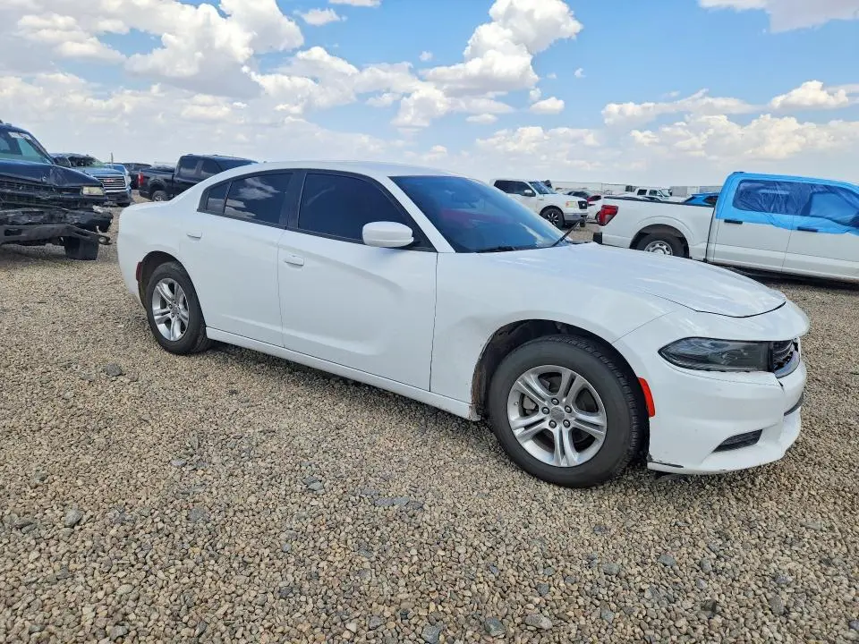 2022 DODGE CHARGER SXT  