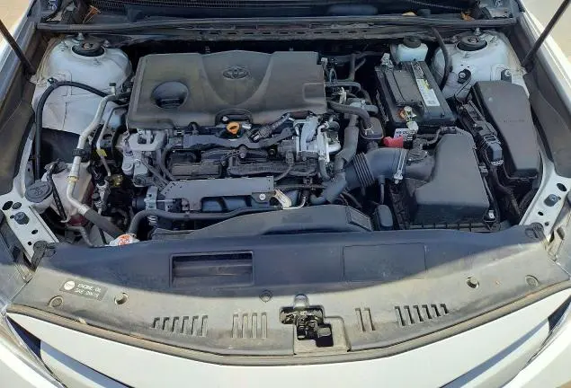 2019 TOYOTA CAMRY XLE  
