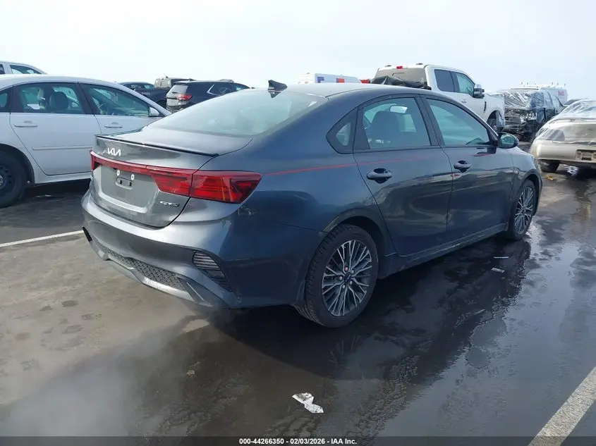 2024 KIA FORTE GT-LINE