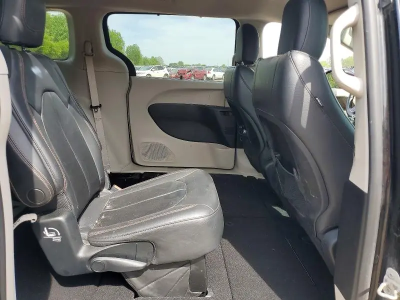 2017 CHRYSLER PACIFICA TOURING L  