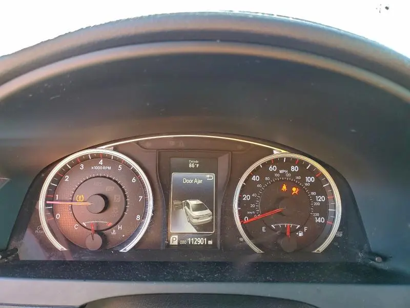 2015 TOYOTA CAMRY LE  