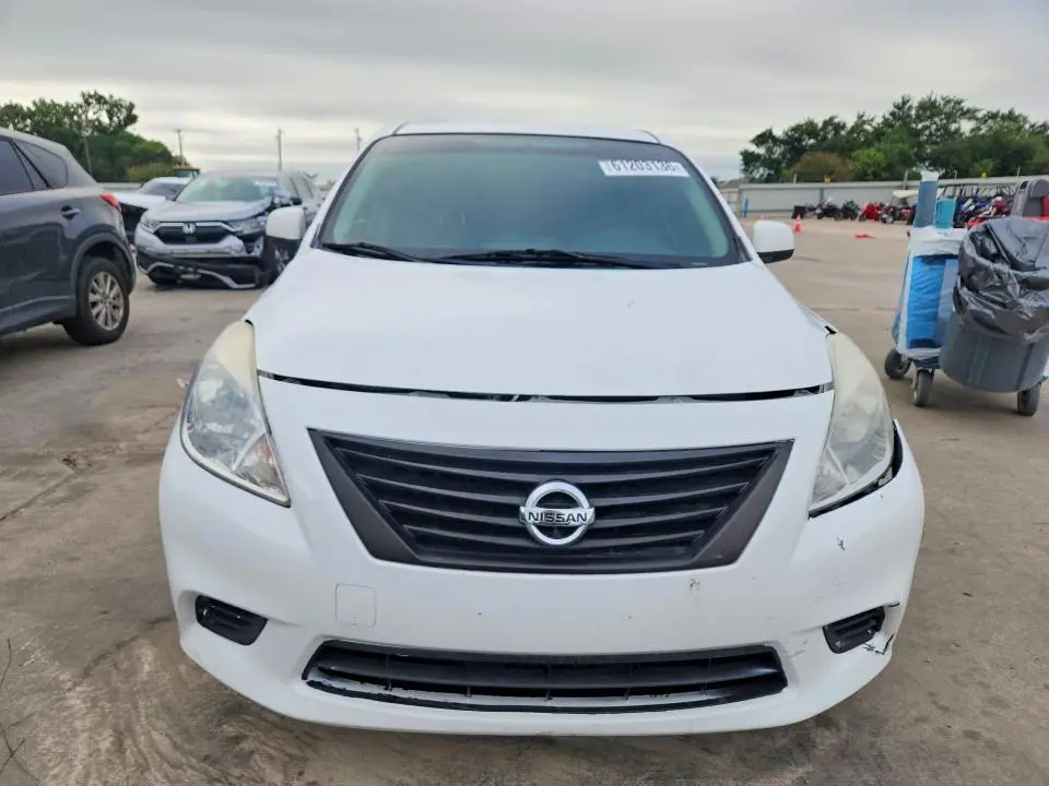 2014 NISSAN VERSA 1.6 SV  
