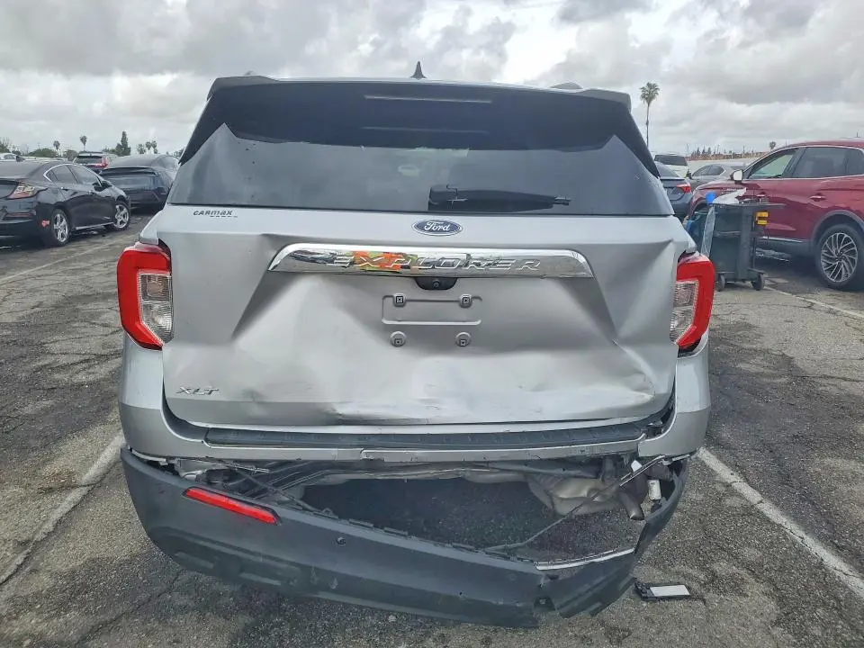 2021 FORD EXPLORER XLT  