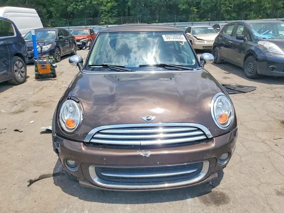 2011 MINI COOPER   