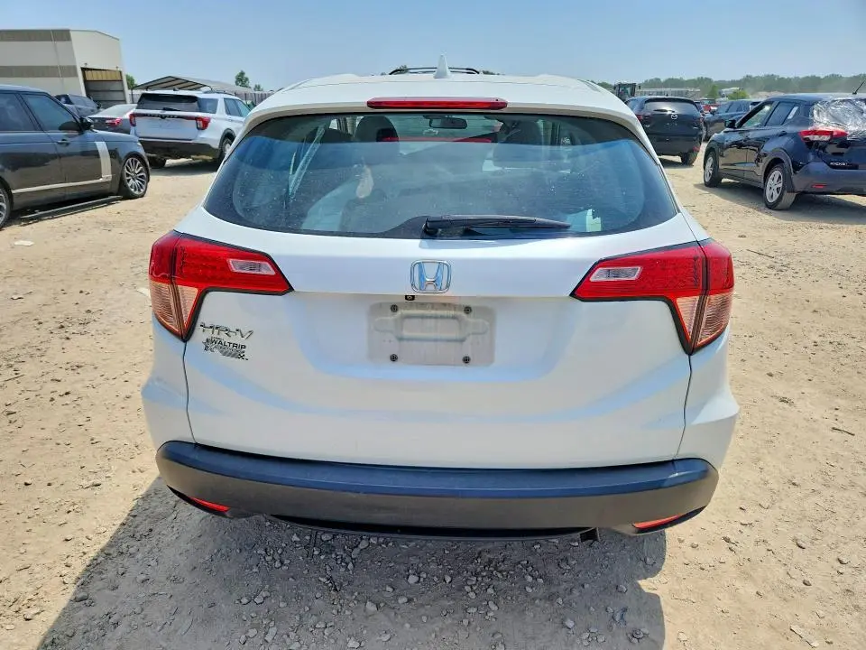 2016 HONDA HR-V LX  