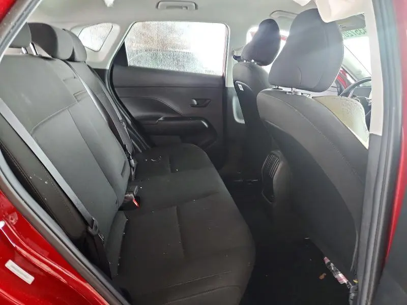 2025 HYUNDAI KONA SE  