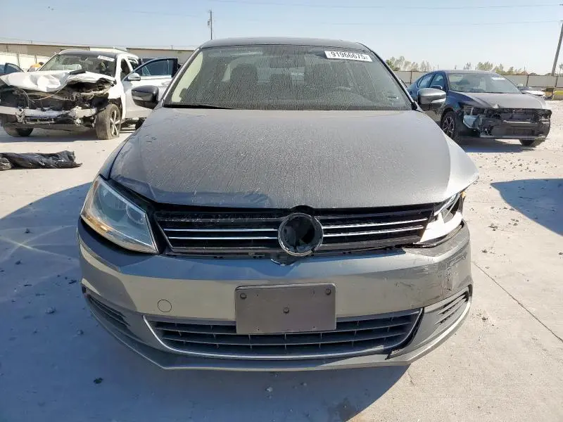2013 VOLKSWAGEN JETTA TDI  