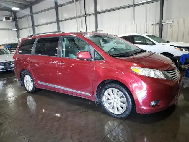 2012 TOYOTA SIENNA LIMITED 7-PASSENGER  