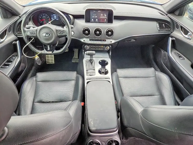 2019 KIA STINGER GT  