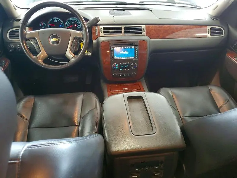 2010 CHEVROLET AVALANCHE LTZ  